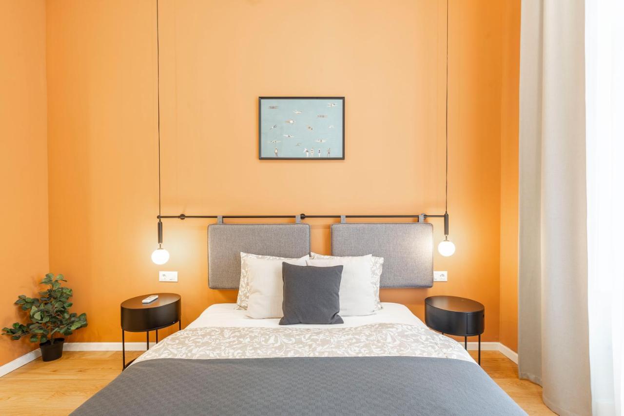 Apartment Luxurious Minimalist With Sauna By Prestige Homes Budapest