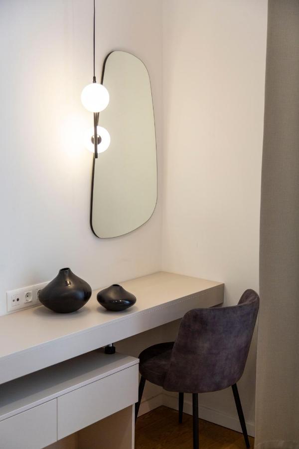 Apartment Luxurious Minimalist With Sauna By Prestige Homes *
