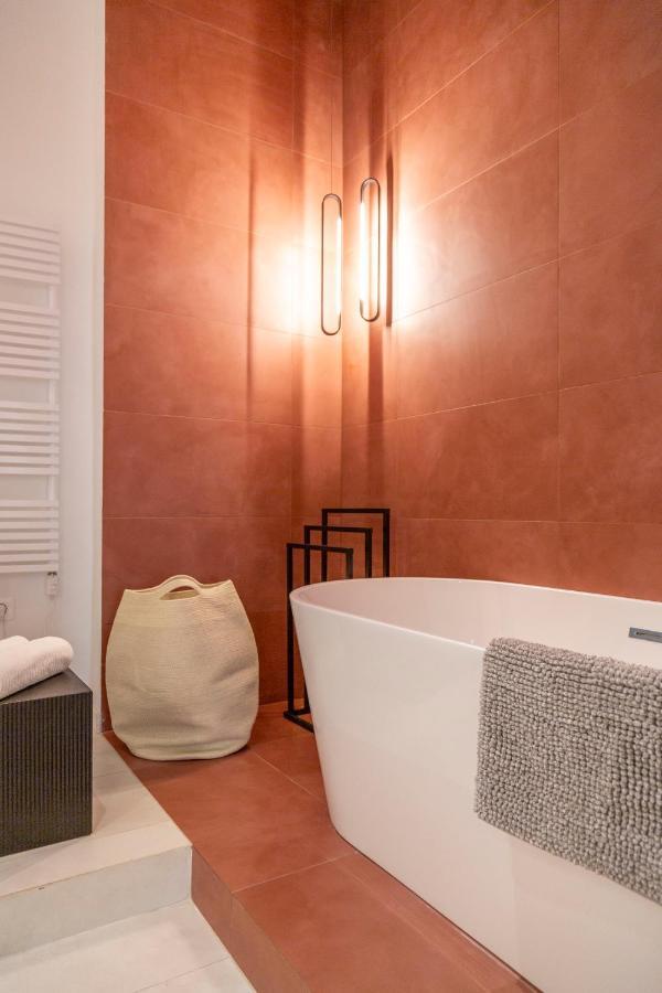Luxurious Minimalist With Sauna By Prestige Homes Apartment